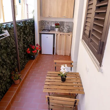 Sicily In 2 - & Breakfast 3* 타오르미나