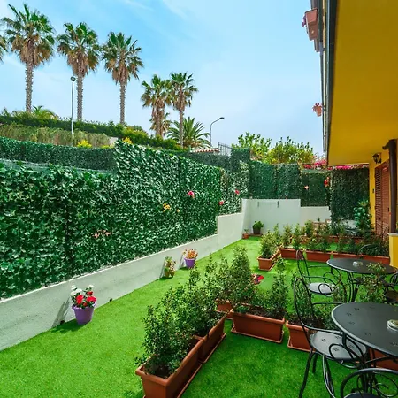 Sicily In 2 - & Breakfast B&B 타오르미나