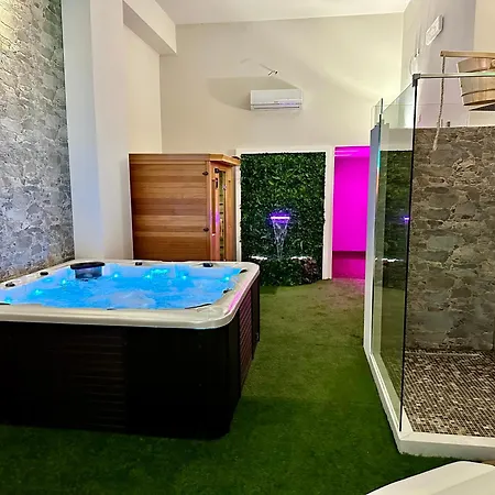 Sicily In 2 - & Breakfast B&B 타오르미나