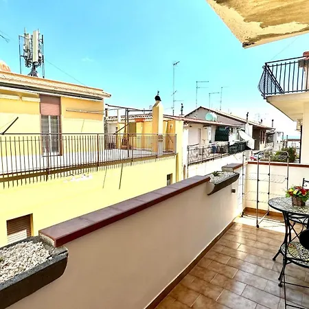 Sicily In 2 - & Breakfast B&B 타오르미나